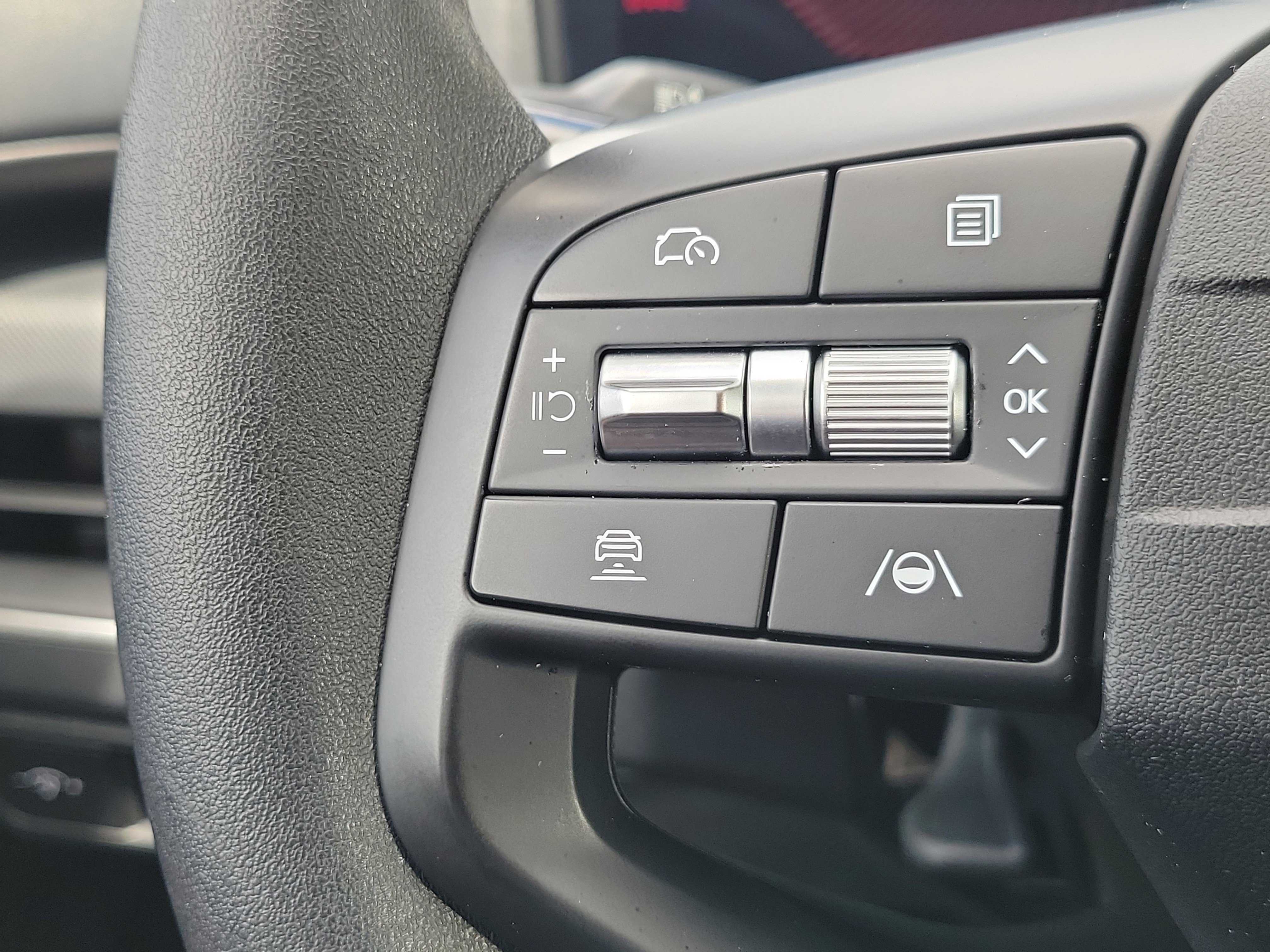 Used 2025 Kia K4 FWD image 20