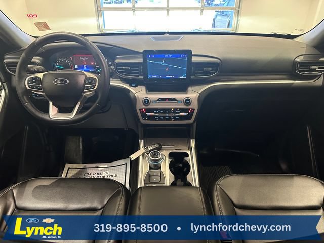 Used 2024 Ford Explorer XLT w/ Equipment Group 202A AWD/4WD image 10