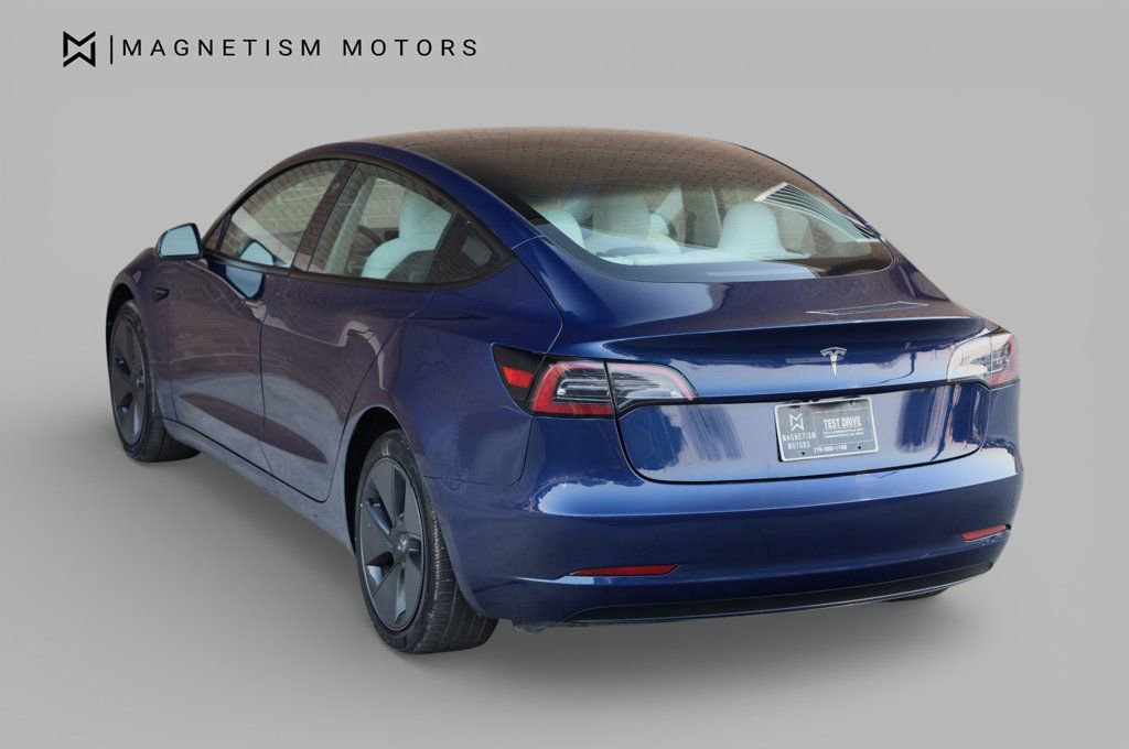 Used 2023 Tesla Model 3 Standard Range image 9