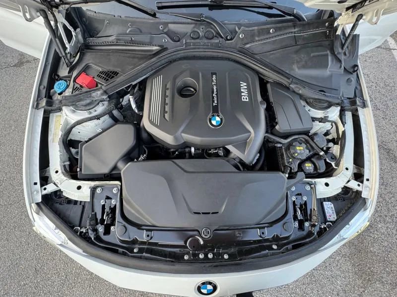Used 2018 BMW 330i Sedan RWD image 13