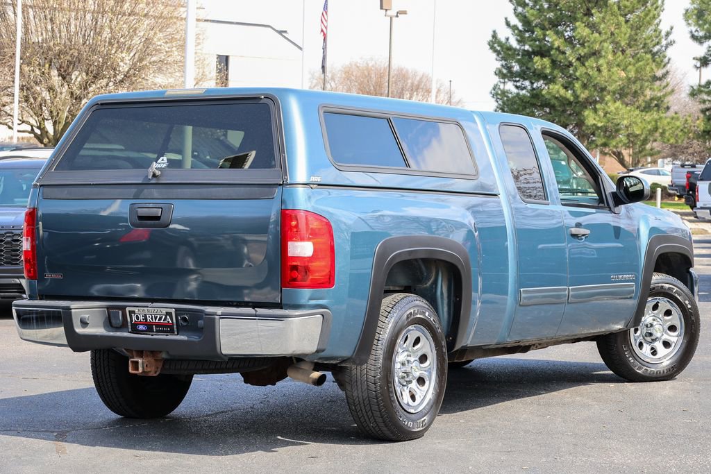 Used 2010 Chevrolet Silverado 1500 LS image 3