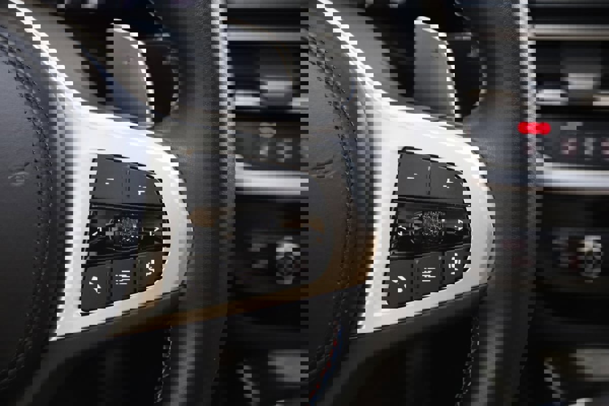 Used 2023 BMW X4 M40i w/ Premium Package image 42