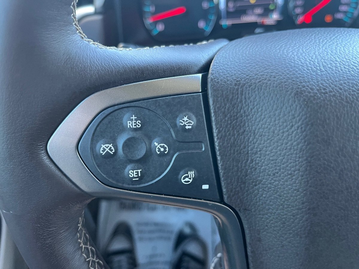 Used 2019 Chevrolet Suburban LT RWD image 18
