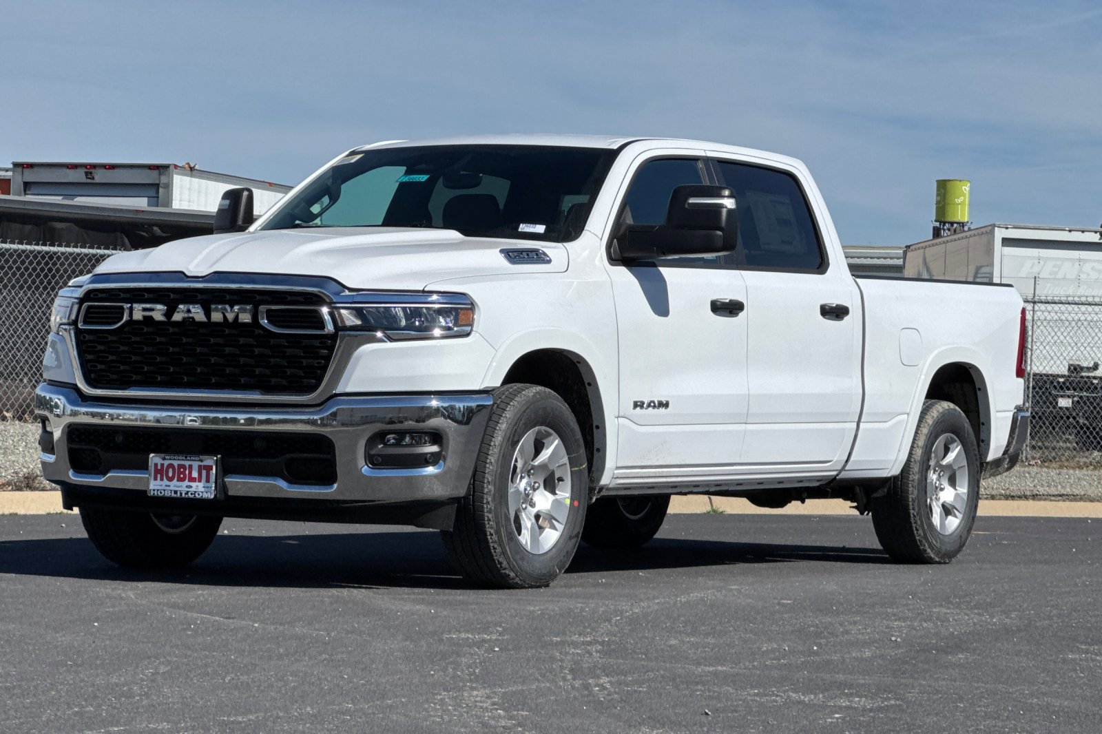 New 2026 RAM 1500 4x4 Crew Cab image 7