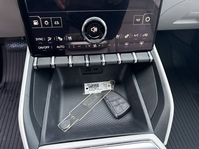 New 2026 GMC Terrain Denali w/ LPO, Floor Liner Package image 21