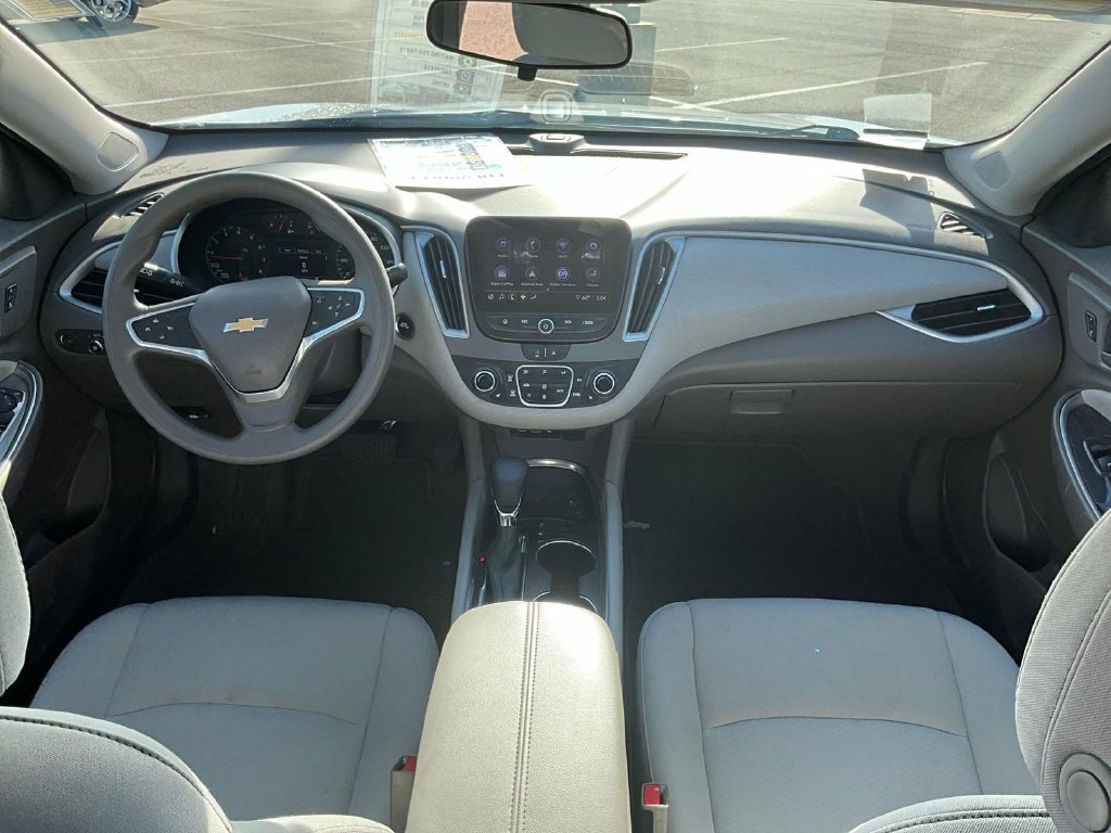Used 2022 Chevrolet Malibu LT FWD image 9