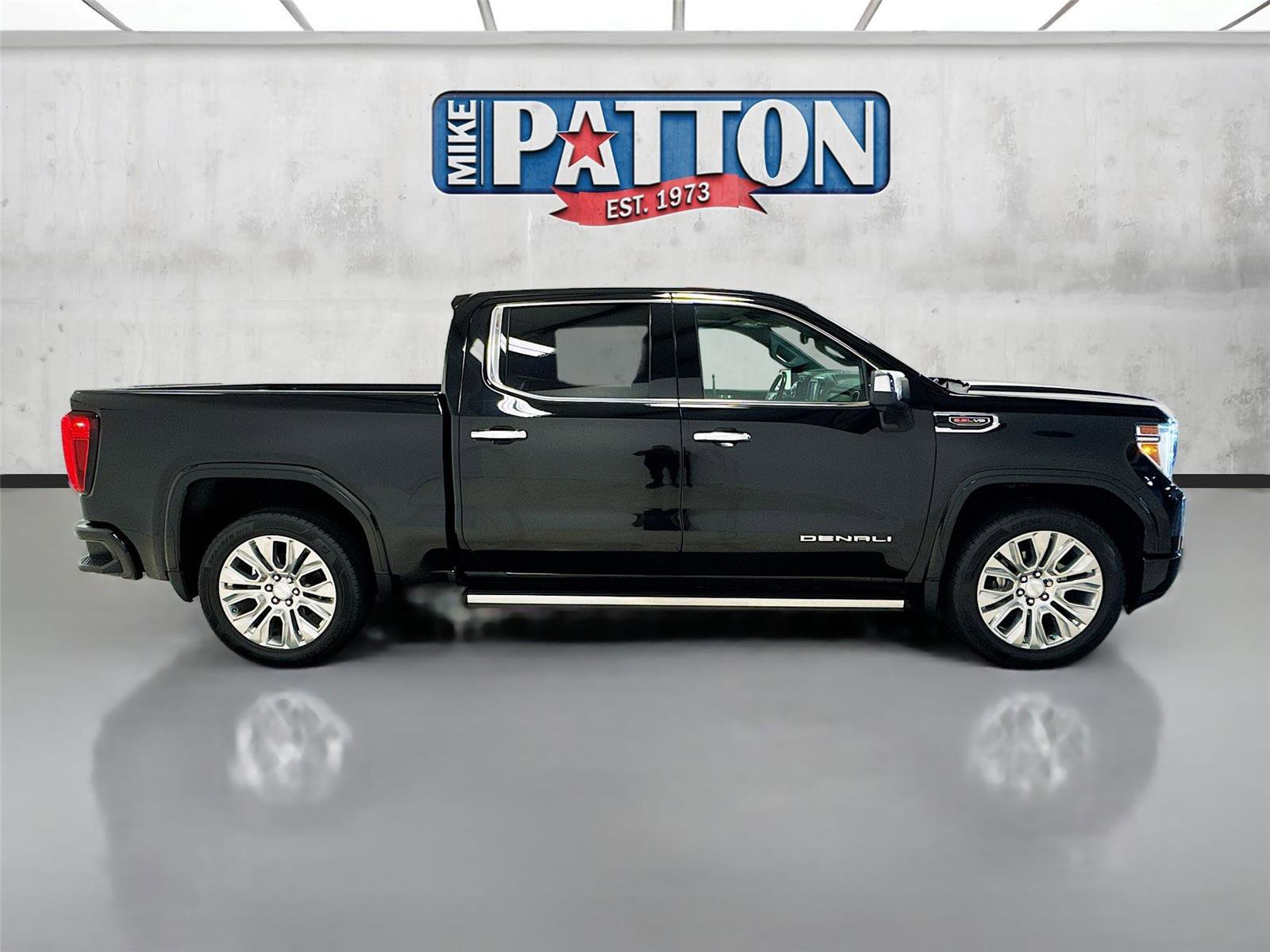 Used 2020 GMC Sierra 1500 Denali w/ Denali Ultimate Package AWD/4WD image 8