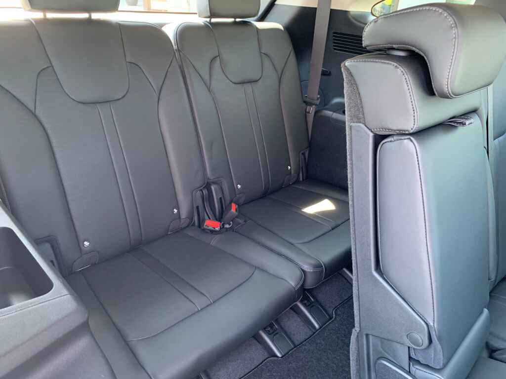 Used 2025 Kia Sorento S image 24