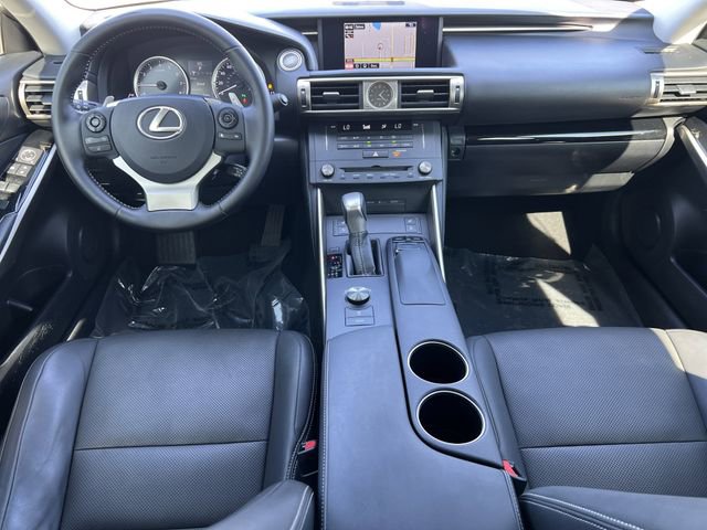 Used 2016 Lexus IS 300 AWD image 11