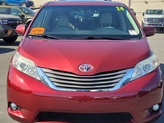 Used 2014 Toyota Sienna XLE FWD image 30
