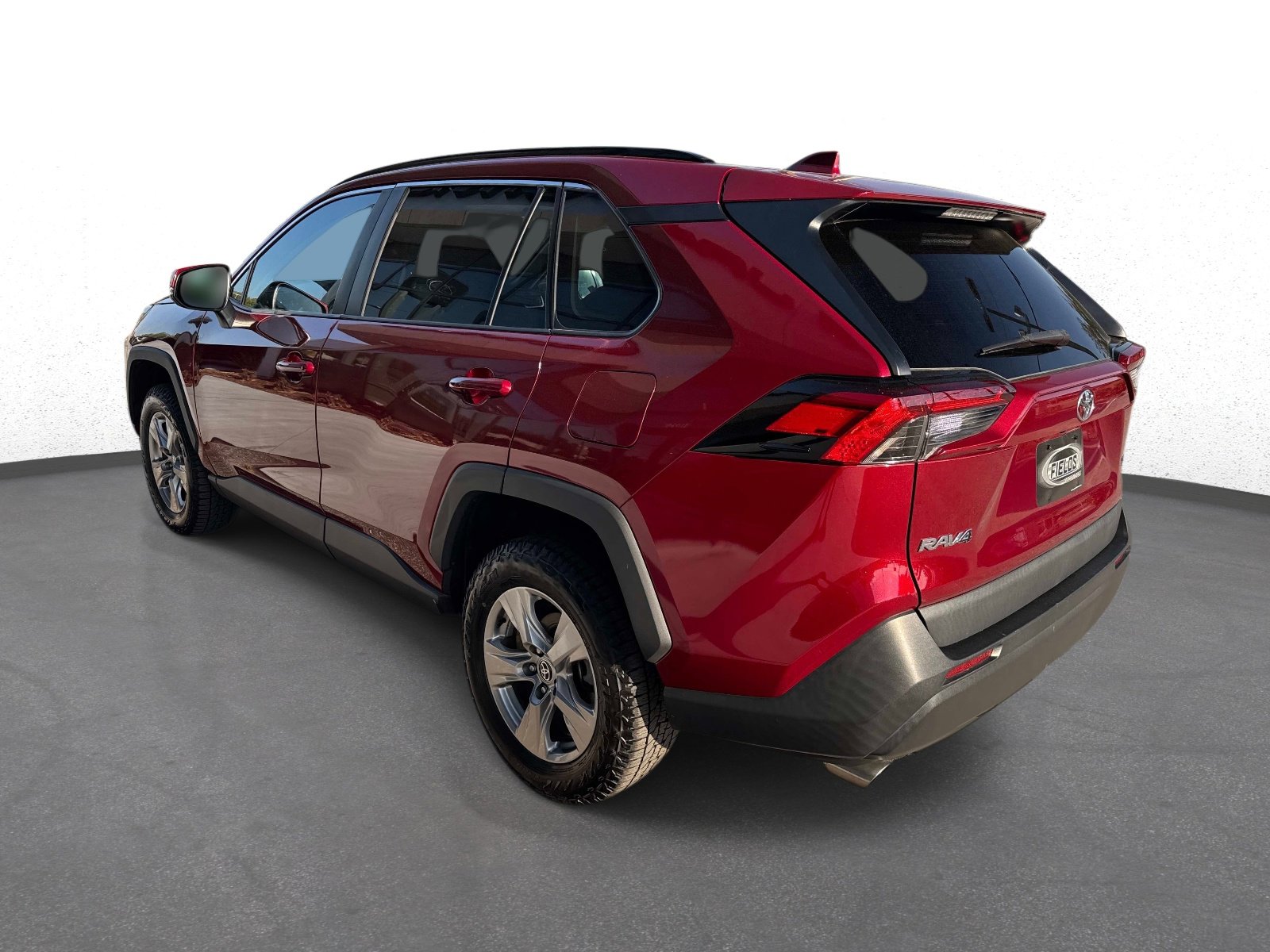 Used 2022 Toyota RAV4 XLE w/ Convenience Package image 5