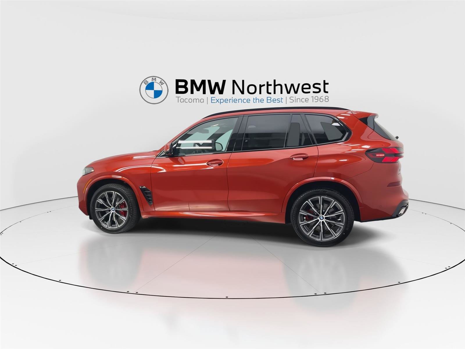 New 2026 BMW X5 xDrive40i w/ Executive Package image 11