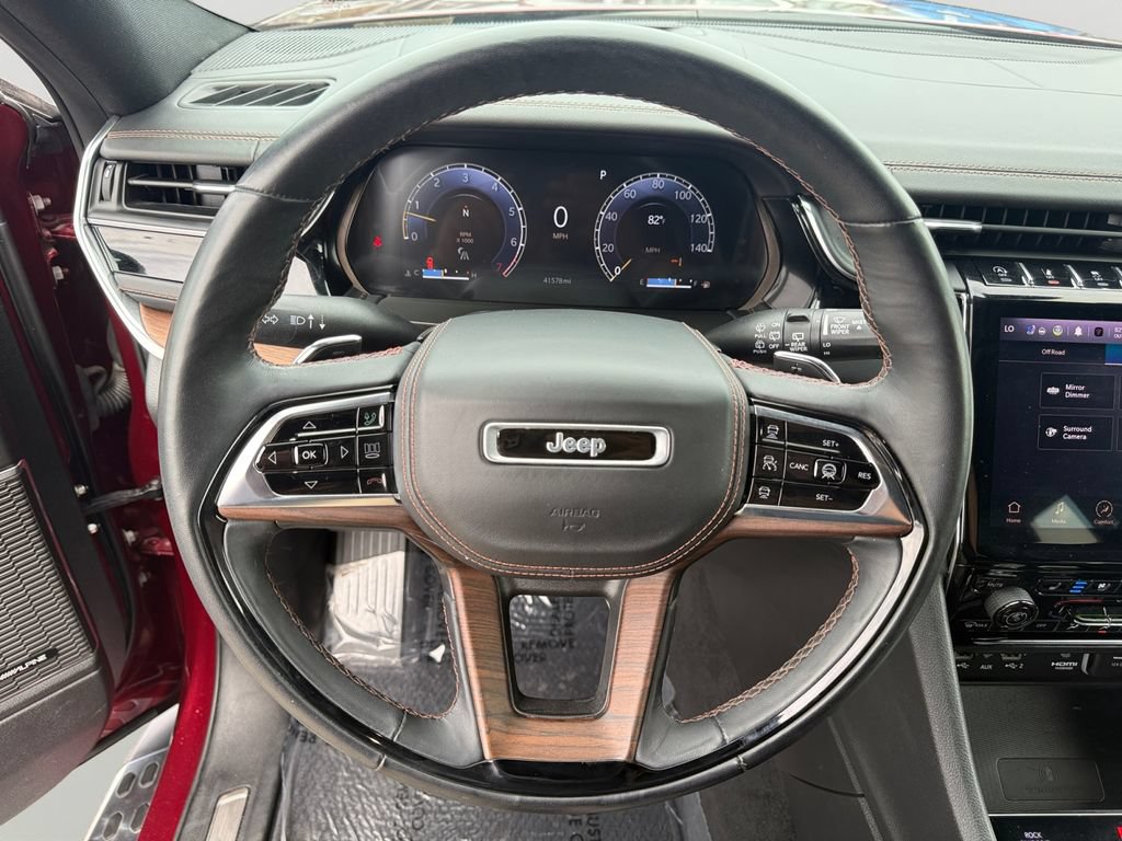 Used 2022 Jeep Grand Cherokee Summit w/ Adv Protech Group IV AWD/4WD image 18