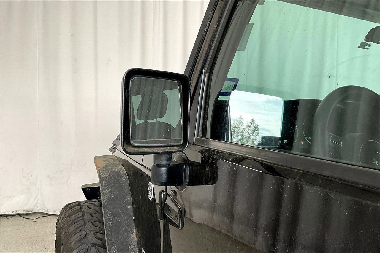 Used 2015 Jeep Wrangler Unlimited Sport image 10