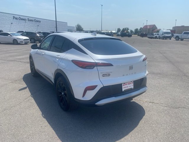 Used 2024 Buick Envista Sport Touring w/ Convenience I Package image 4