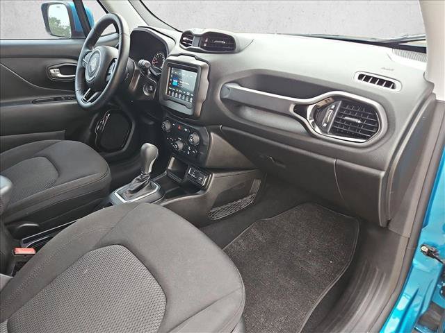 Used 2020 Jeep Renegade Altitude FWD image 20