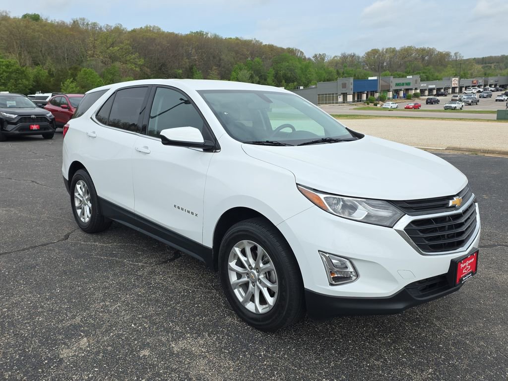 Used 2018 Chevrolet Equinox LT image 2