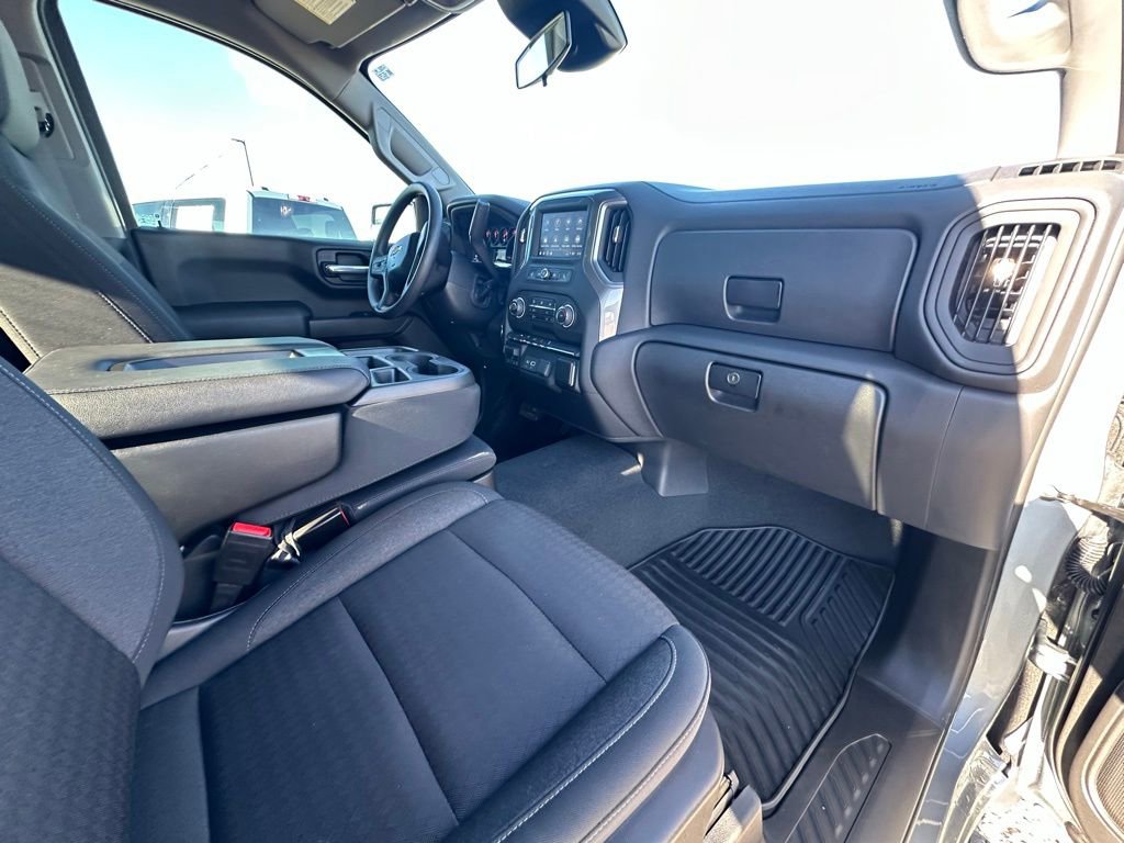 Used 2023 Chevrolet Silverado 1500 Custom image 32