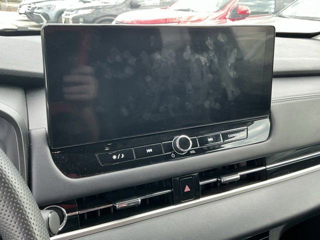 Used 2025 Mitsubishi Outlander SE image 23