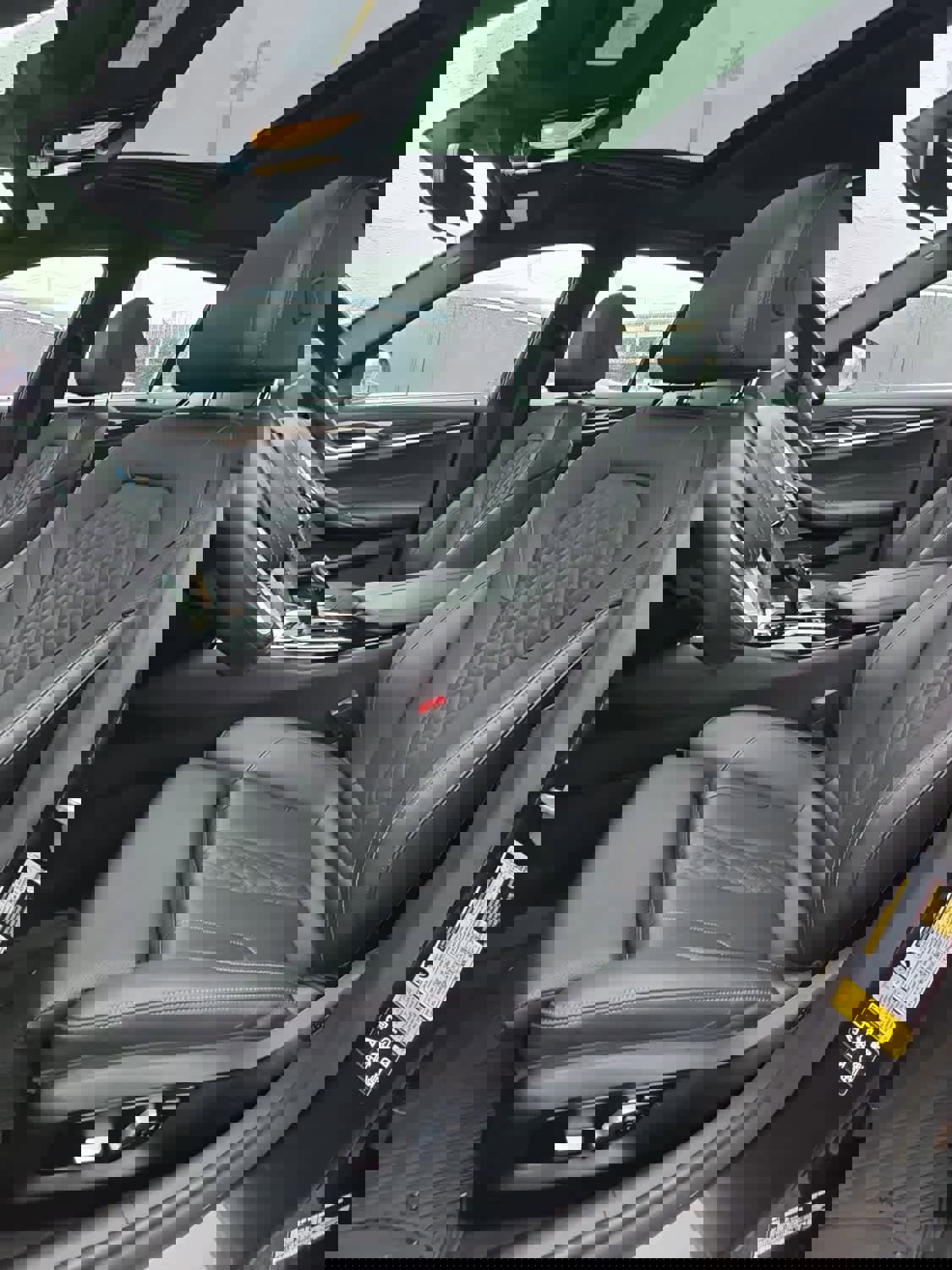 Used 2022 BMW 530i xDrive w/ Premium Package image 11