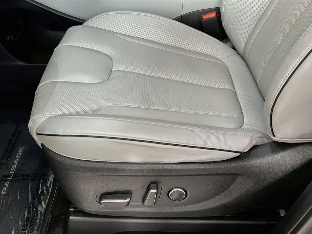 Used 2023 Hyundai Palisade SEL w/ Cargo Package FWD image 28