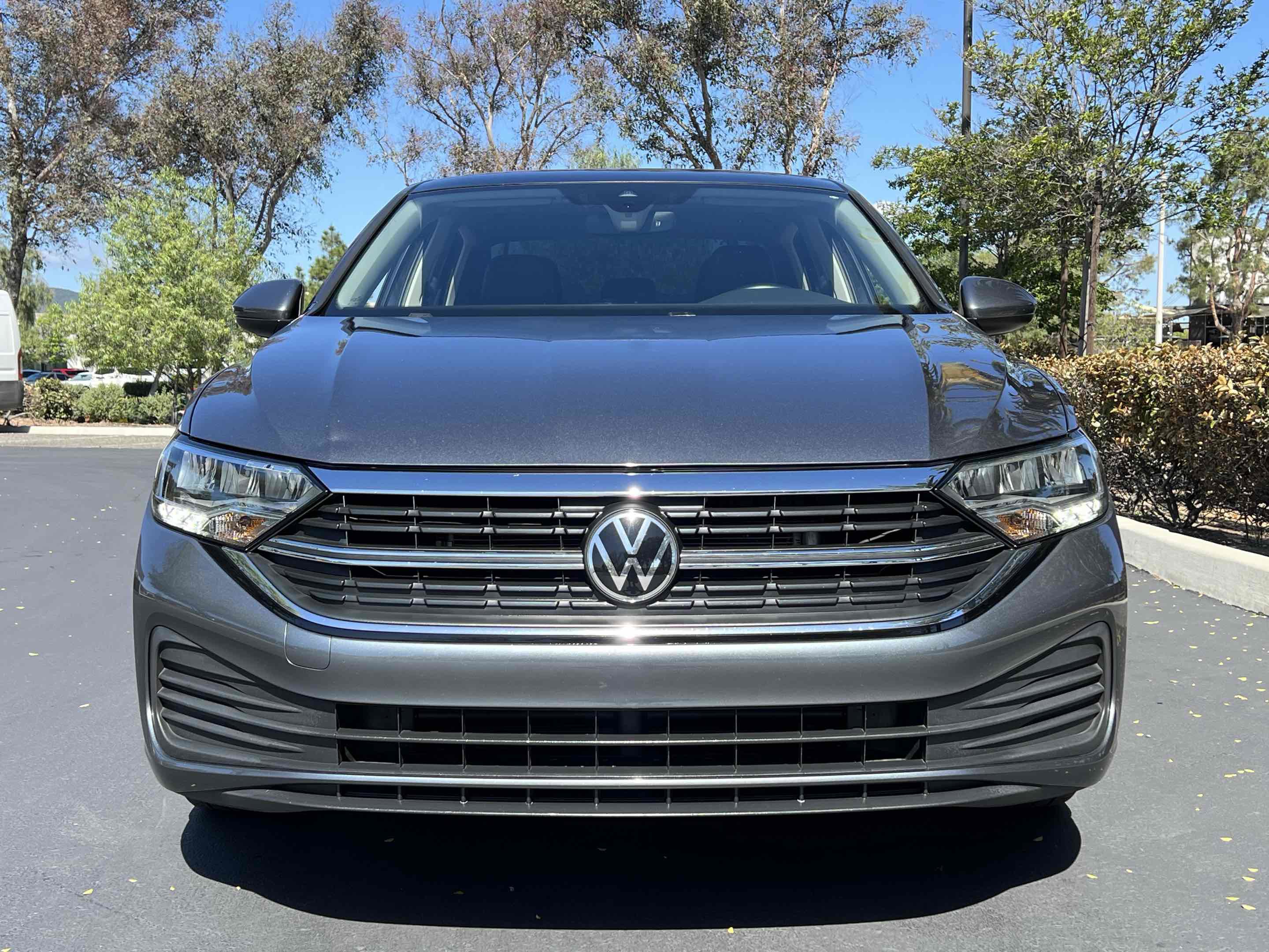 Used 2023 Volkswagen Jetta SE w/ Panoramic Sunroof Package FWD image 44