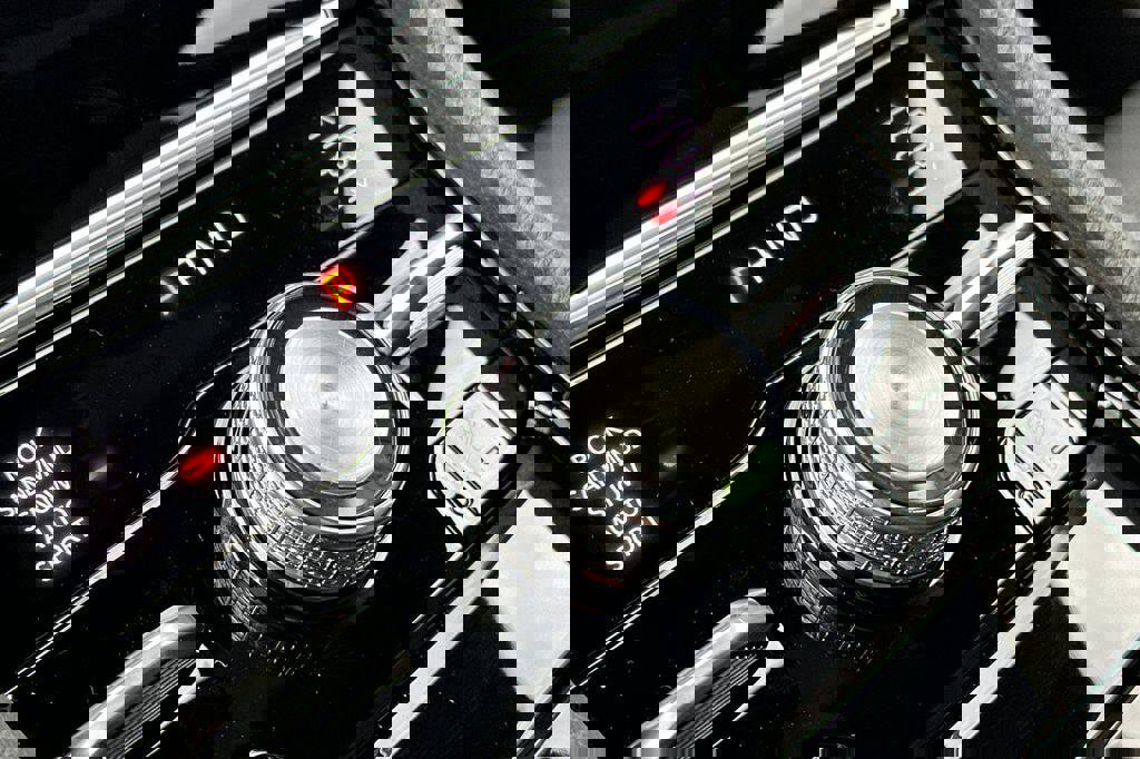 New 2025 Jeep Grand Cherokee Overland w/ Adv Protech Group III image 22