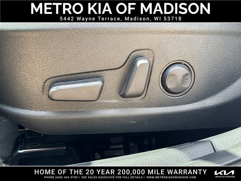 Used 2025 Kia Seltos EX w/ EX Sunroof Package AWD/4WD image 14