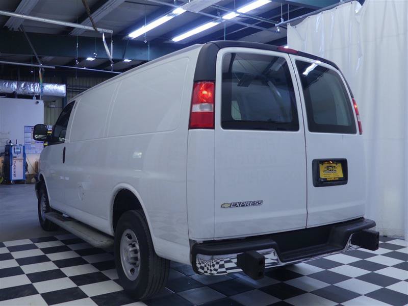 Used 2024 Chevrolet Express 2500 w/ Driver Convenience Package RWD image 6