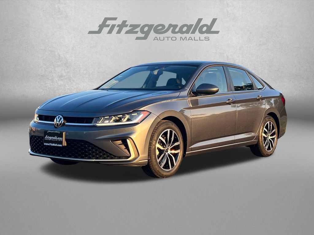 Used 2025 Volkswagen Jetta SE FWD image 2