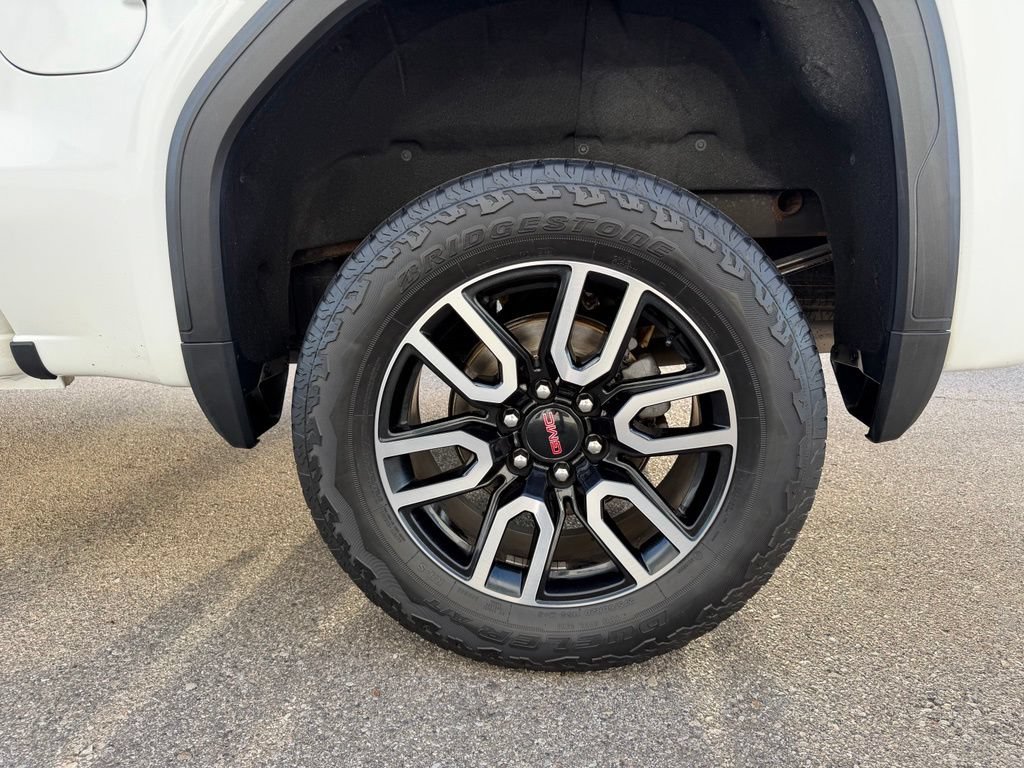 Used 2021 GMC Sierra 1500 AT4 w/ Driver Alert Package I AWD/4WD image 10
