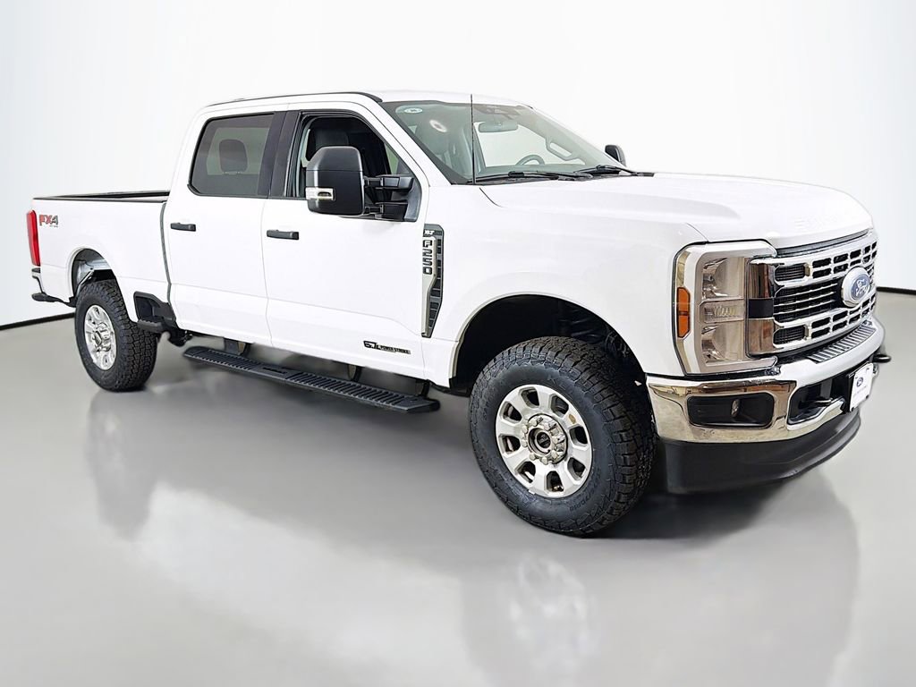 Used 2024 Ford F250 XLT w/ FX4 Off-Road Package AWD/4WD image 2