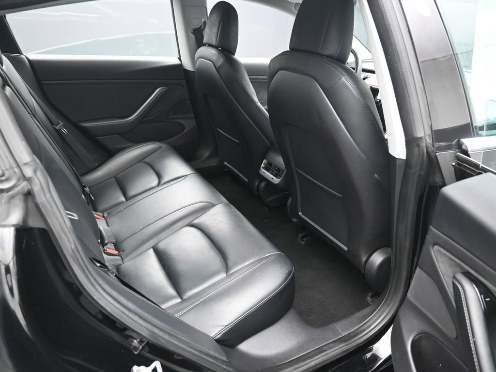 Used 2018 Tesla Model 3 Mid Range image 29