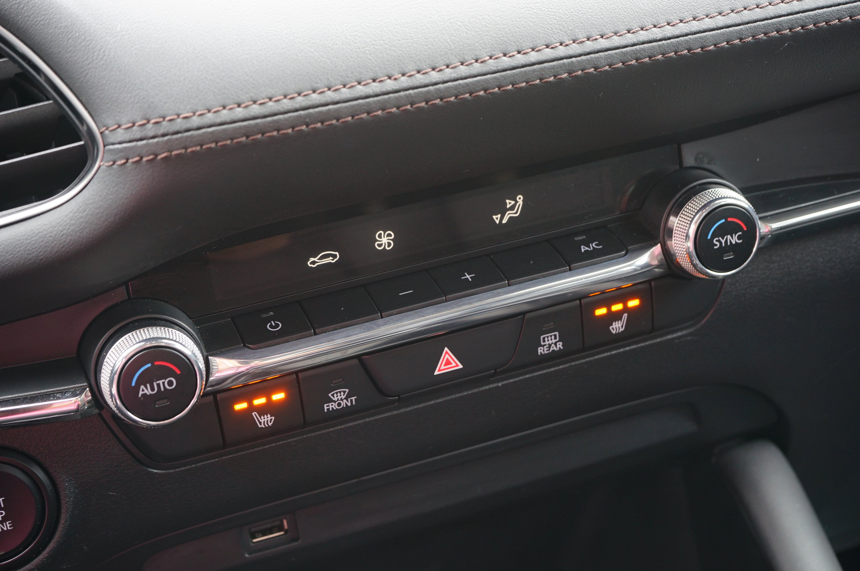 Used 2020 MAZDA MAZDA3 Sedan w/ Preferred Package image 23