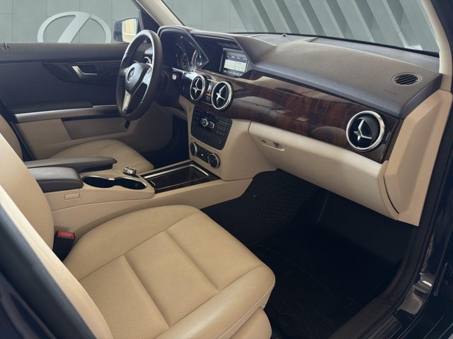 Used 2014 Mercedes-Benz GLK 250 BlueTEC 4MATIC image 23