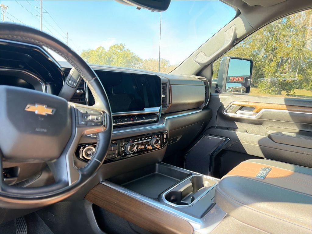 Certified 2024 Chevrolet Silverado 2500 High Country w/ High Country Premium Package image 12
