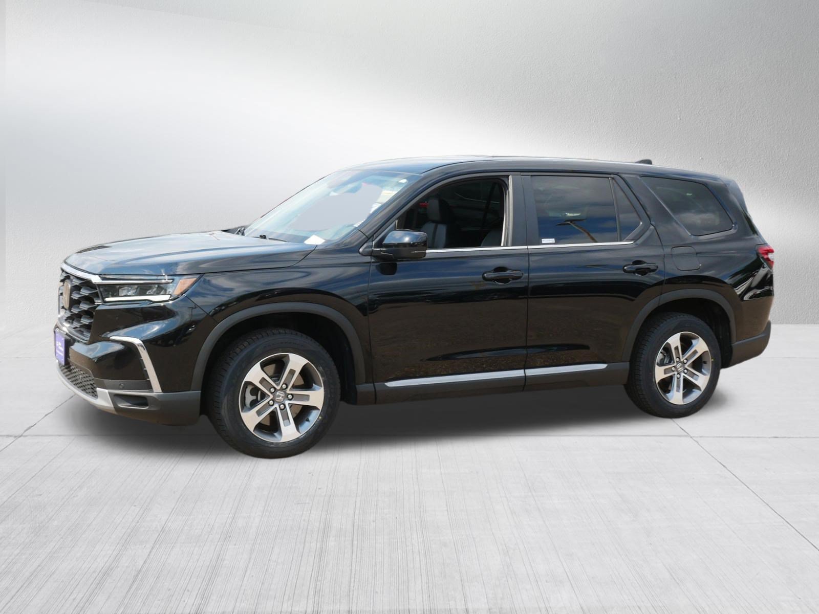 Used 2025 Honda Pilot EX-L image 3