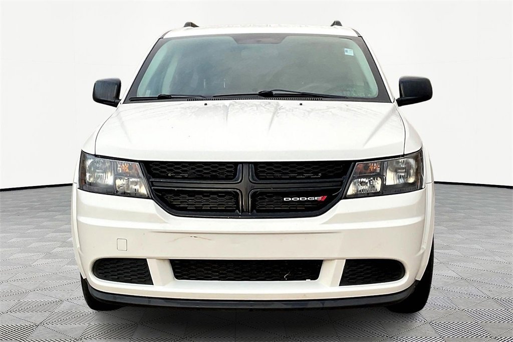 Used 2018 Dodge Journey SE w/ Blacktop Package image 3