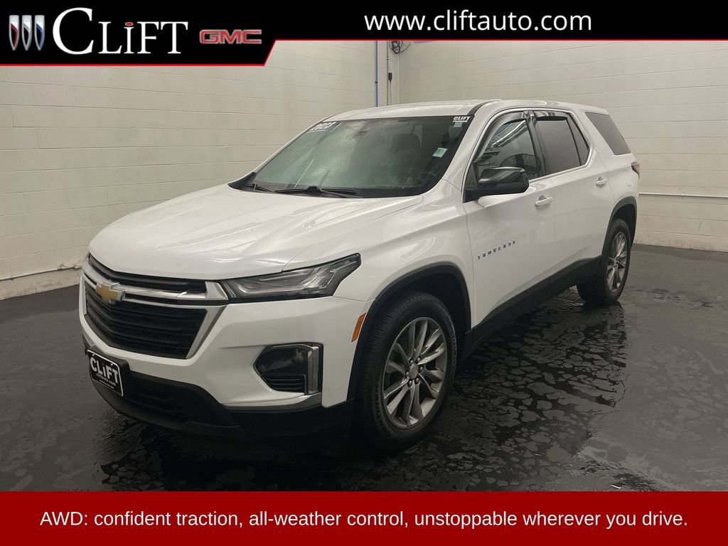 Used 2023 Chevrolet Traverse LS image 1
