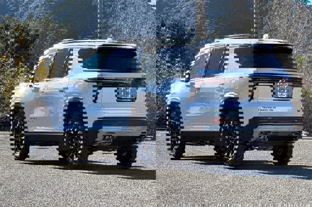 New 2026 Chevrolet Traverse Z71 w/ Enhanced Driving Package image 6