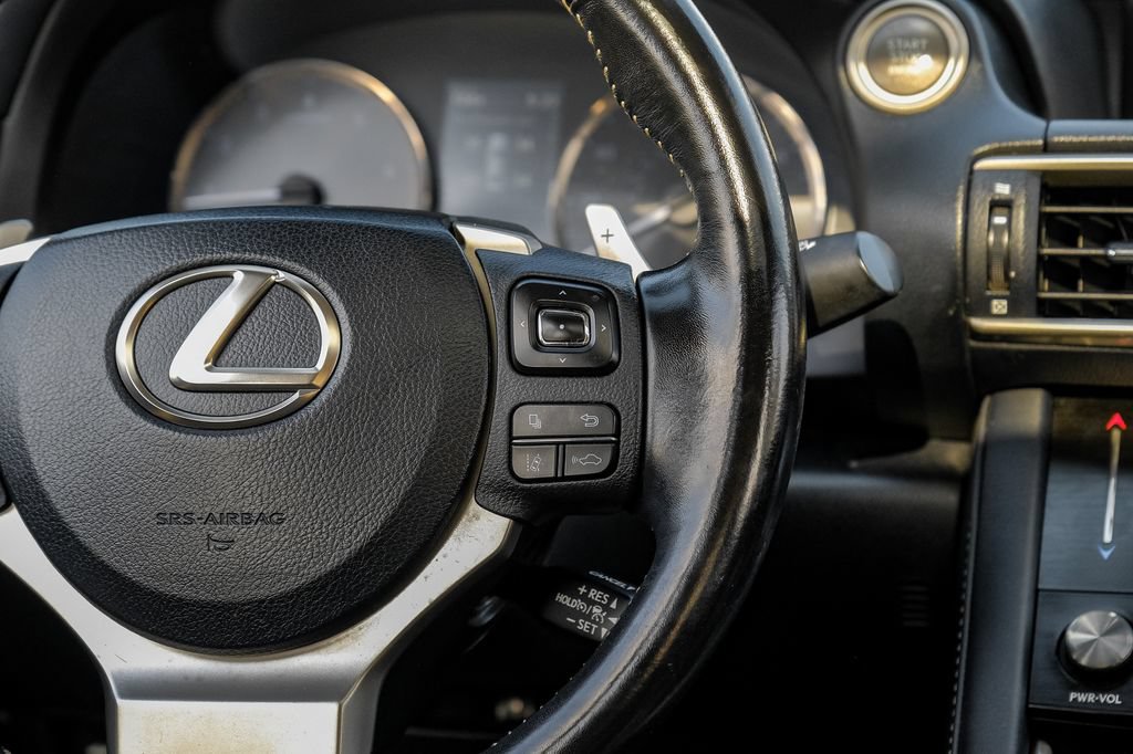 Used 2017 Lexus IS 200t RWD image 17