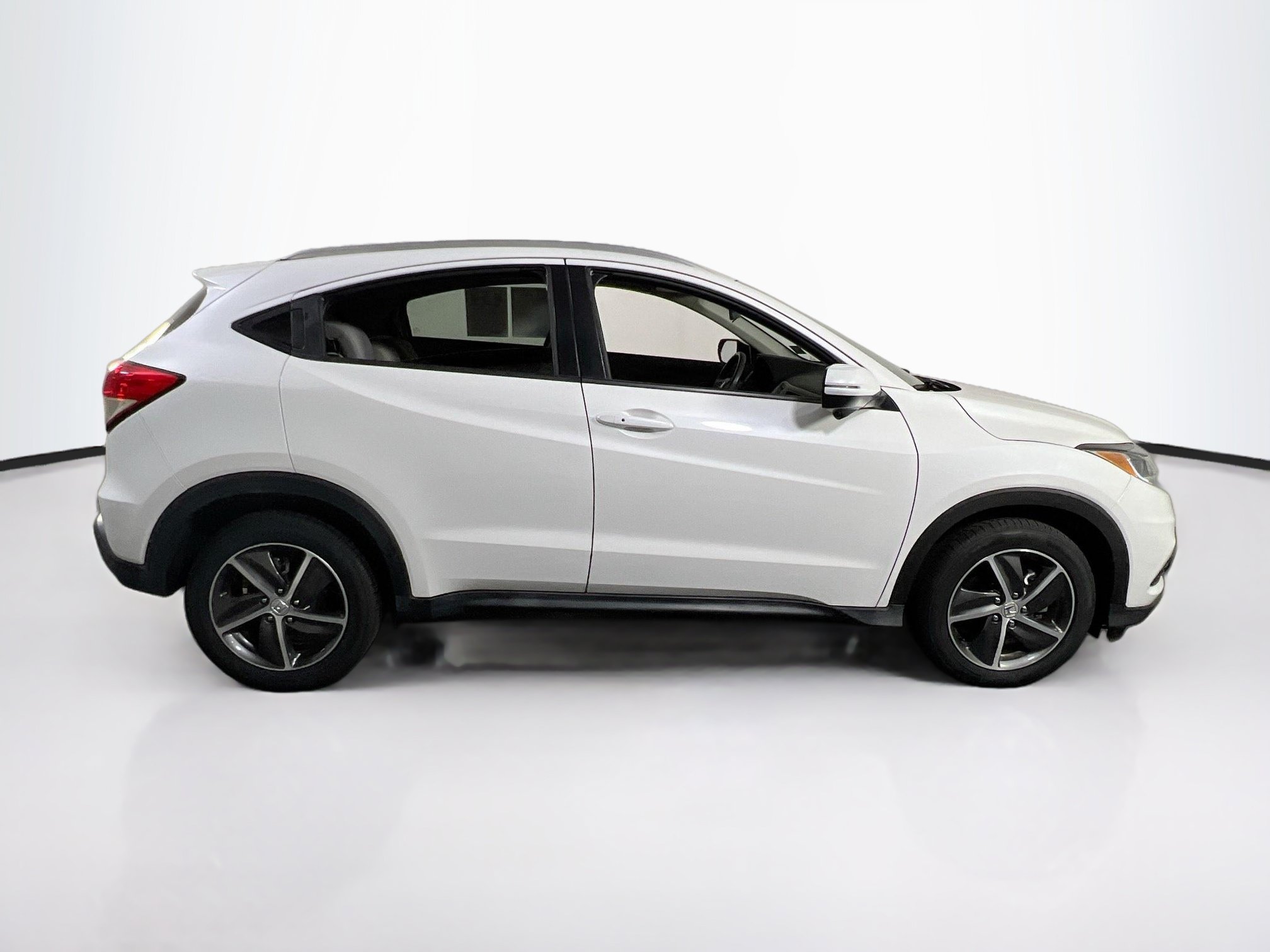 Used 2022 Honda HR-V EX image 4