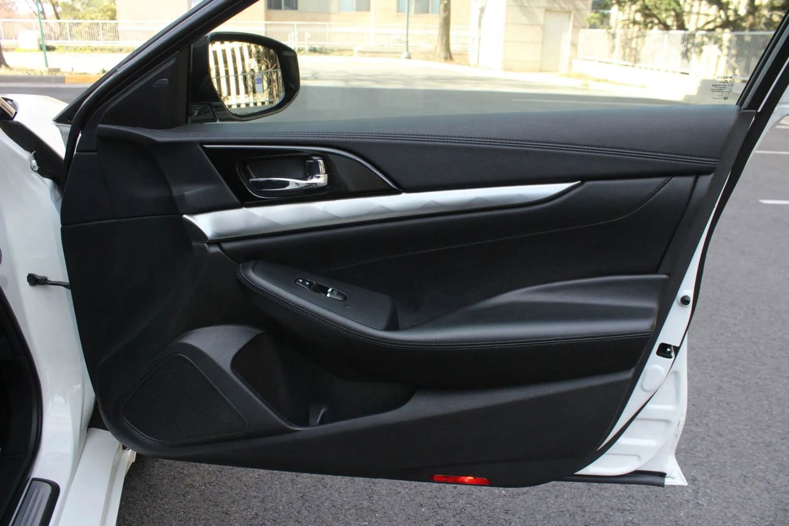 Used 2020 Nissan Maxima 3.5 S w/ Floor Mat Group FWD image 24