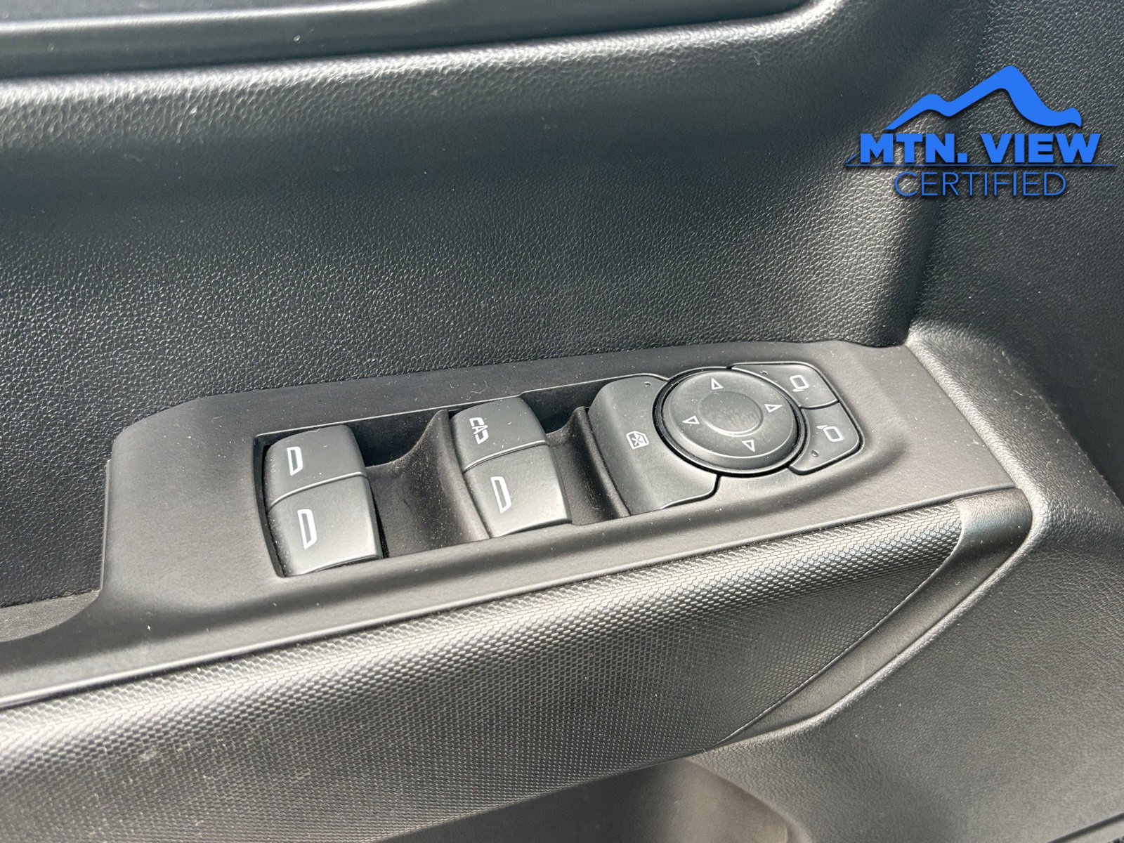 Used 2022 Chevrolet Silverado 1500 Custom image 18