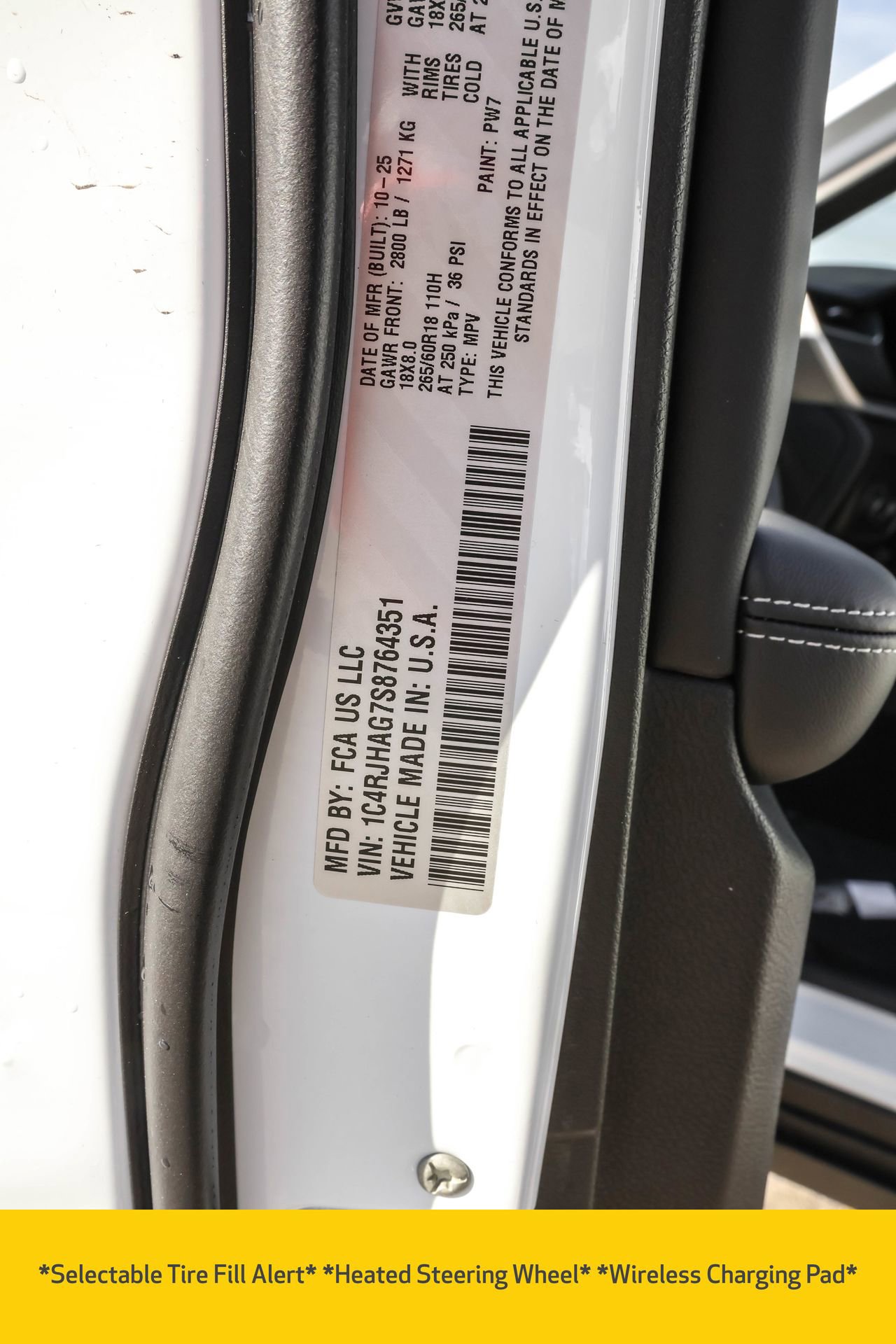 New 2025 Jeep Grand Cherokee Altitude image 9