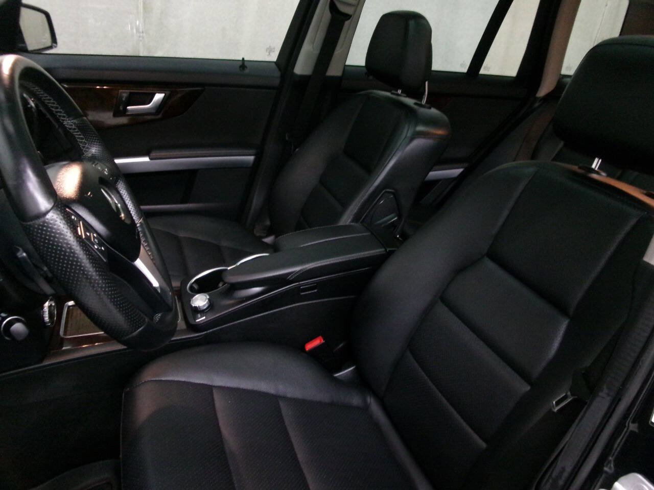 Used 2015 Mercedes-Benz GLK 350 4MATIC image 17