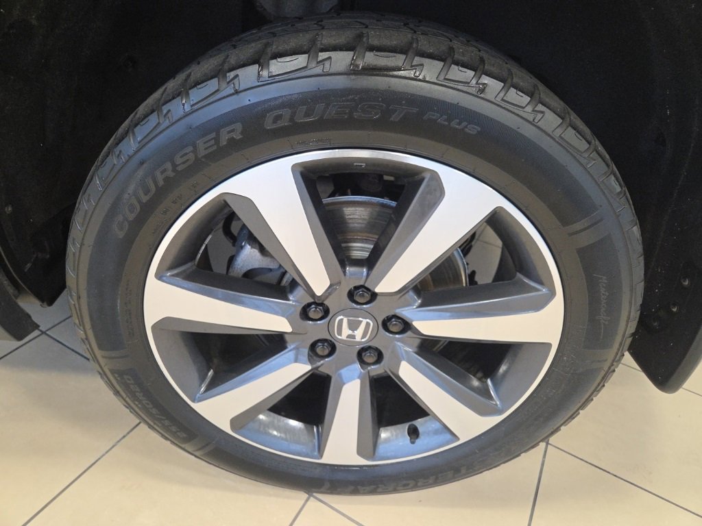 Used 2023 Honda Pilot Elite image 10