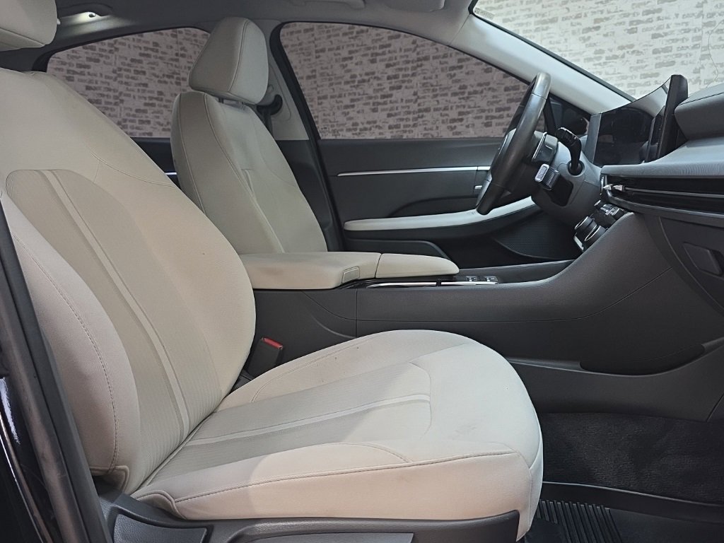 Certified 2024 Hyundai Sonata SEL w/ Convenience Package image 12