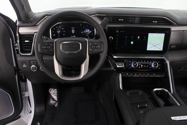 New 2026 GMC Sierra 2500 Denali w/ Denali Reserve Package image 13
