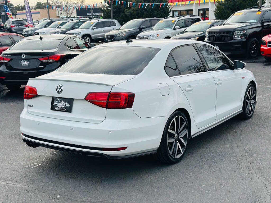 Used 2017 Volkswagen Jetta GLI image 7